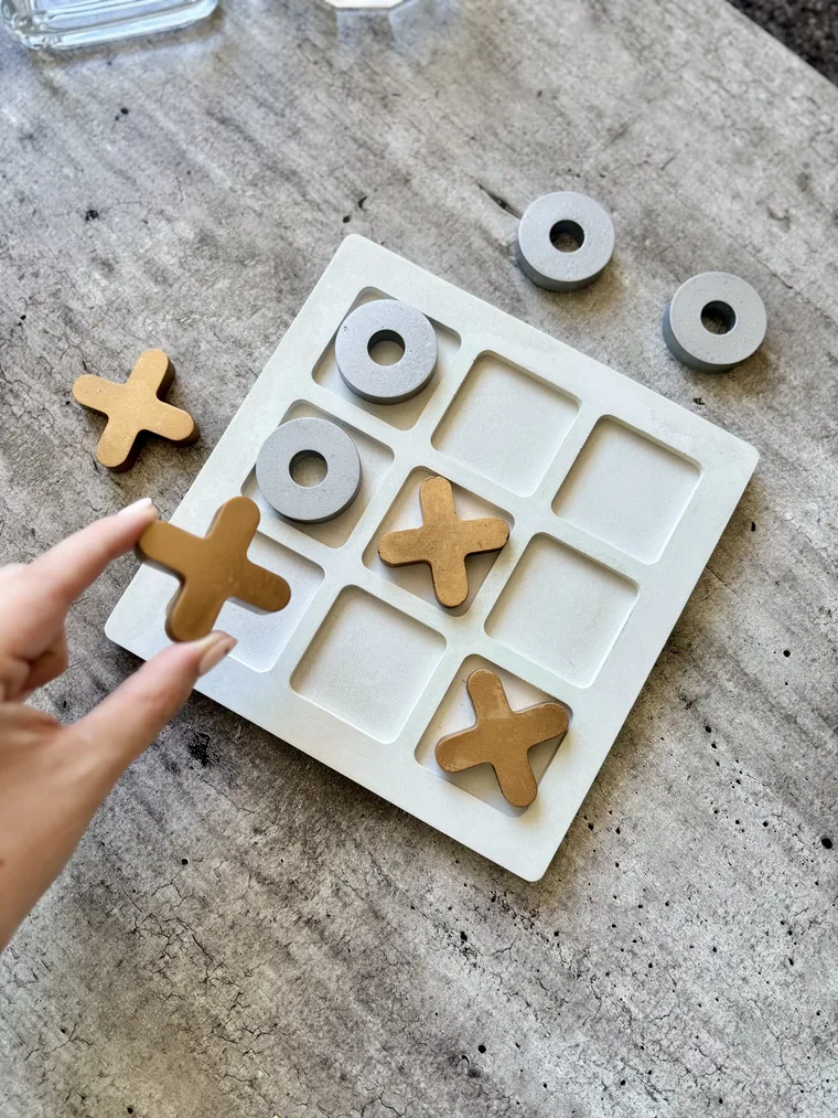 Marea handmade concrete piece